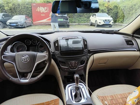 [广州·粤Y] 二手别克君威2015款 2.0L 领先时尚型