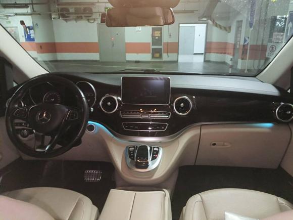 [北京·京C] 二手奔驰奔驰V级2018款 V 260 尊贵版 国V