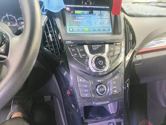 [上海·沪E] 二手比亚迪秦新能源2014款 1.5T 酷黑骑士旗舰型