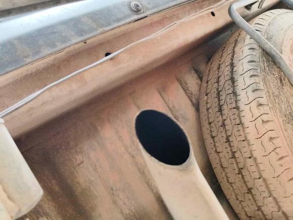 [成都·川A] 二手上汽大通MAXUS新途V802016款 2.5T 手动傲运通国IV长轴中顶7座