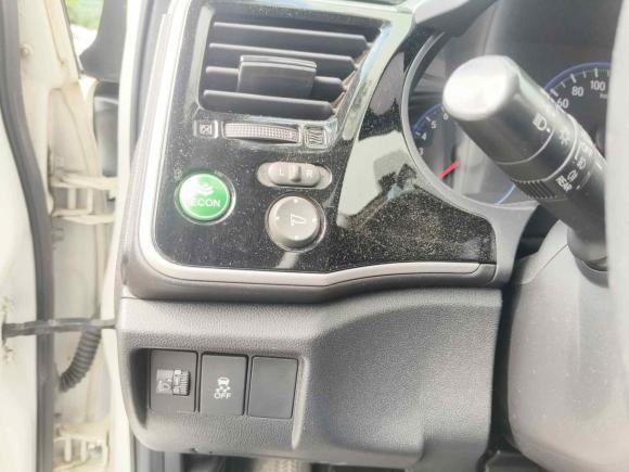 [广州·粤H] 二手本田锋范2015款 1.5L CVT豪华版