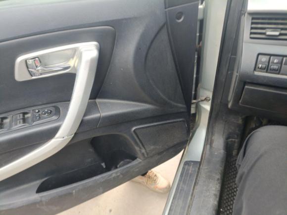 [青岛·鲁B] 二手奔腾奔腾X802013款 2.0L 手动豪华型