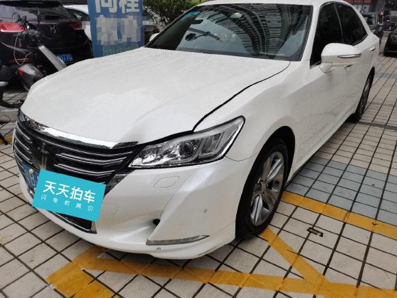 丰田皇冠2015款 2.0T 时尚版「深圳二手车」「天天拍车」