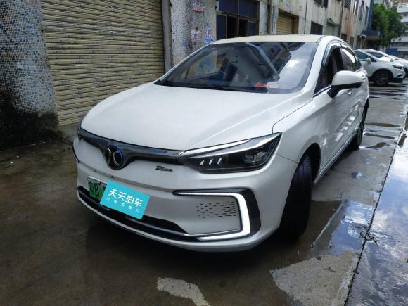 北京汽车北汽新能源EU52018款 R500 智风版「深圳二手车」「天天拍车」