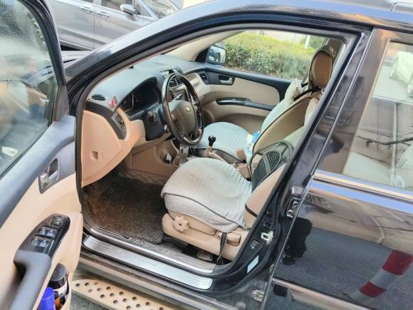 [无锡·苏B] 二手起亚狮跑2013款 2.0L 手动两驱版GL