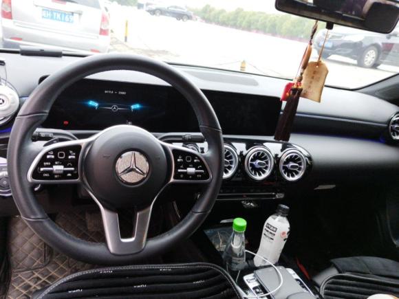 [上海·沪C] 二手奔驰奔驰A级2019款 A 200 动感型