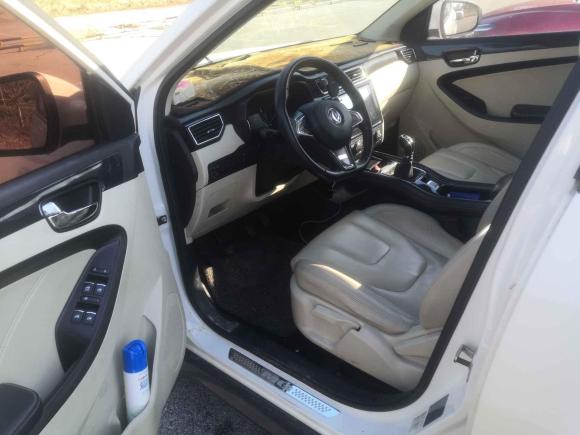 [南京·苏A] 二手东风风光风光5802016款 1.5T 手动豪华型