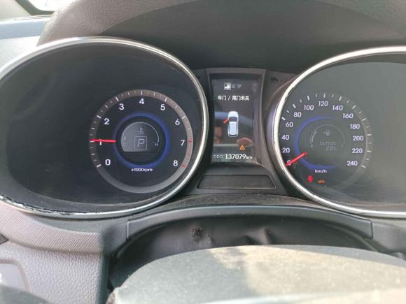 [济南·鲁A] 二手现代胜达2013款 2.4L 自动两驱智能型