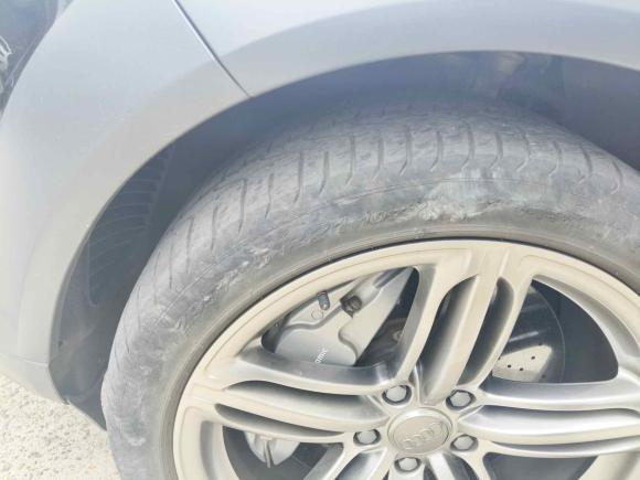 [上海·沪B] 二手奥迪奥迪Q72014款 35 TFSI 越野型