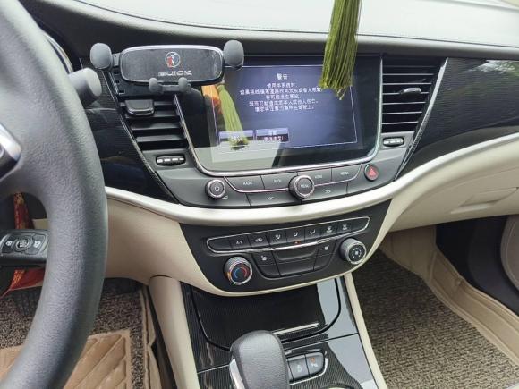 [成都·川A] 二手别克威朗2015款 三厢 15S 自动领先型