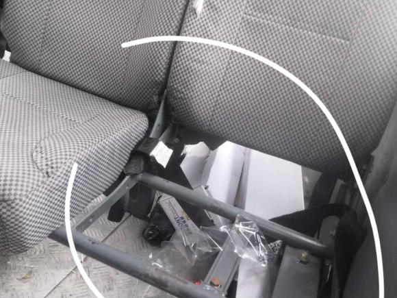 [成都·川A] 二手依维柯依维柯得意2012款 2.5T-A35物流1版中顶