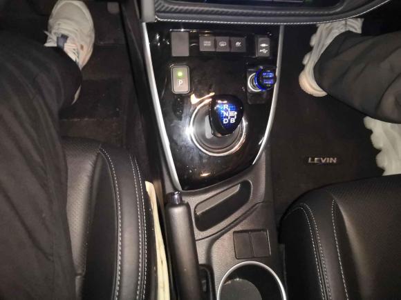 [上海·沪A] 二手丰田雷凌双擎E+2019款 1.8PH V E-CVT豪华版