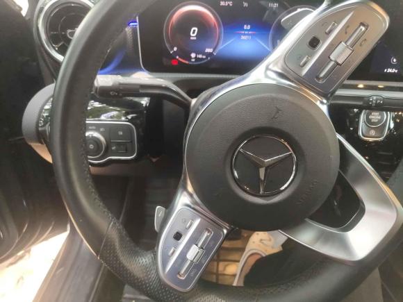 [广州·粤W] 二手奔驰奔驰A级2019款 A 200 L 运动轿车