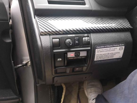 [广州·粤A] 二手斯巴鲁力狮2010款 2.0i豪华旅行版