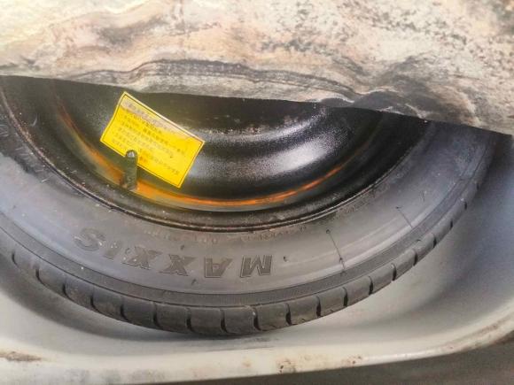 [西安·陕A] 二手福特福克斯2012款 三厢经典 1.8L 自动时尚型