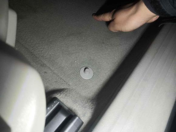 [成都·川A] 二手奥迪奥迪A6L2005款 2.0T 自动标准型