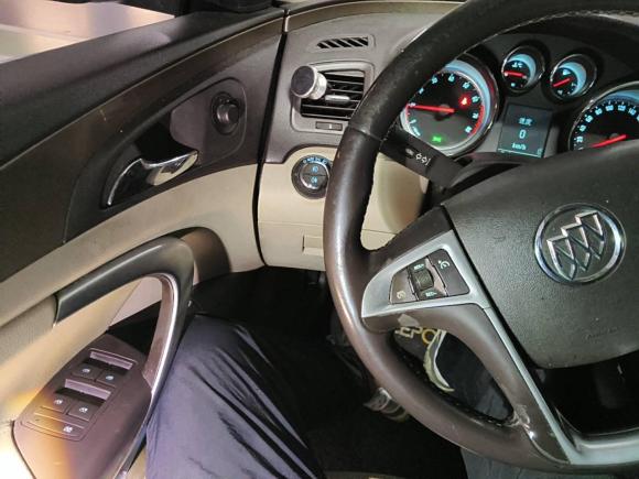 [杭州·浙A] 二手别克君威2011款 2.4L SIDI舒适版