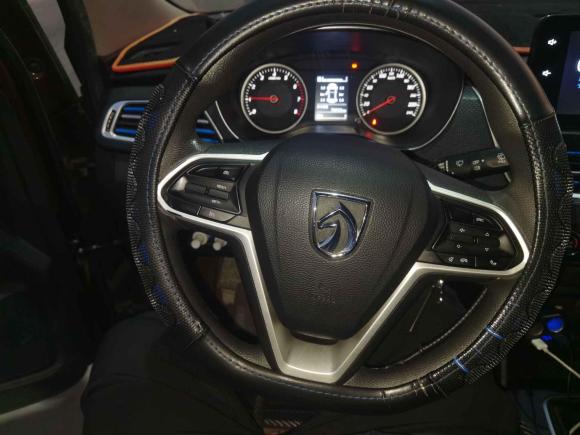 [深圳·湘M] 二手宝骏宝骏7302019款 1.5L 手动时尚型 7座 国V