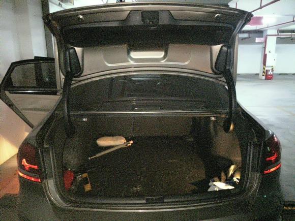 [佛山·粤X] 二手大众帕萨特2011款 1.8TSI 自动尊荣版