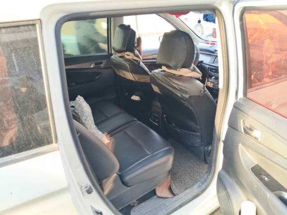 [西安·陕H] 二手长安凯程长安欧尚A6002016款 1.5L 手动豪华型7座