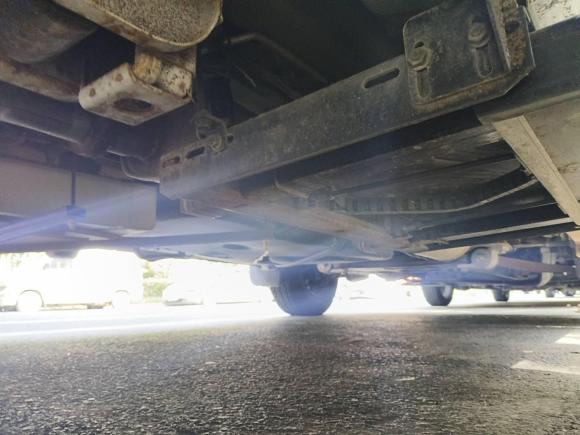 [芜湖·皖B] 二手东风御风御风2018款 2.5T物流车A100短轴中顶5-9座国V ZD25