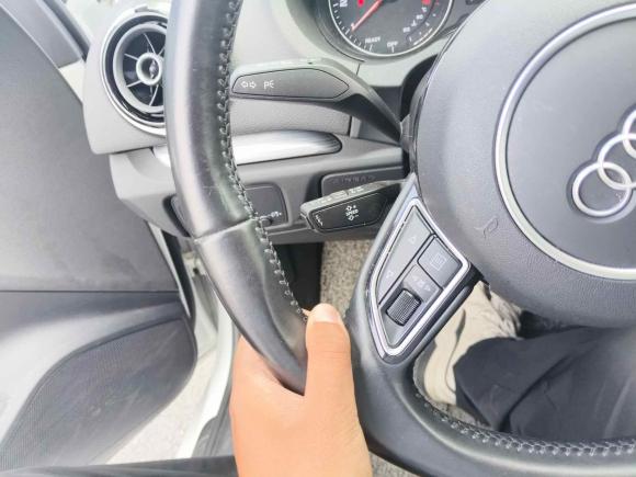 [上海·苏F] 二手奥迪奥迪A32016款 Sportback 35 TFSI 风尚型