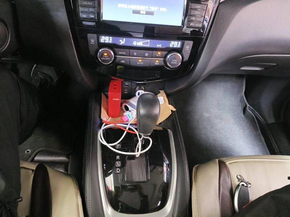 [上海·沪A] 二手日产奇骏2014款 2.0L CVT智领版 2WD