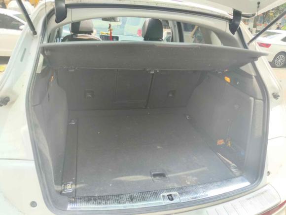 [成都·川A] 二手奥迪奥迪Q52018款 典藏版 40 TFSI 进取型