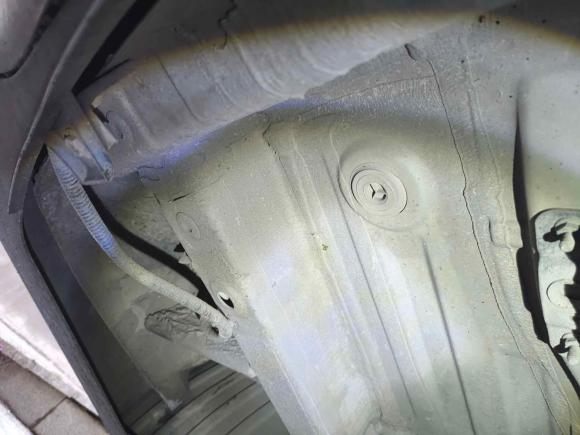 [南昌·赣C] 二手长安凌轩2017款 1.6L 手动精英型