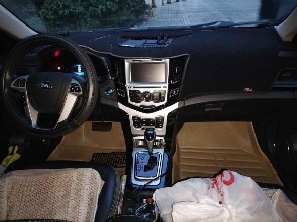 [南昌·赣A] 二手比亚迪速锐2014款 1.5TID 自动豪华型