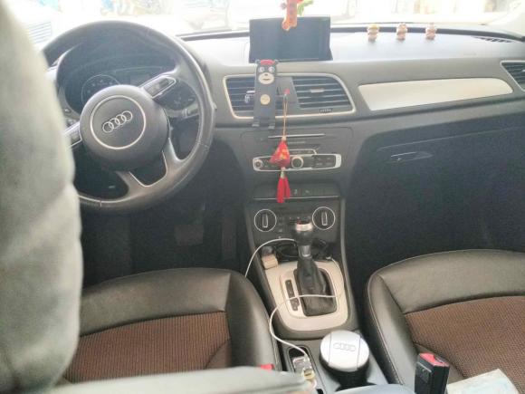 [无锡·苏B] 二手奥迪奥迪Q32017款 30 TFSI 时尚型