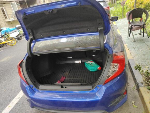 [上海·苏A] 二手本田思域2016款 220TURBO CVT豪华版