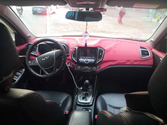 [成都·渝D] 二手奇瑞瑞虎52014款 2.0L CVT家尊版