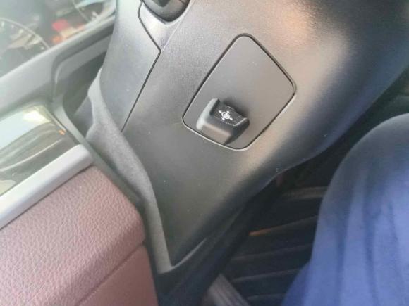 [上海·沪B] 二手宝马宝马5系2014款 525Li 豪华设计套装