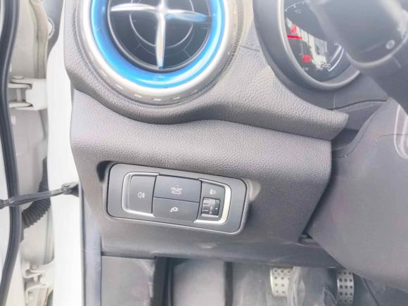 [广州·粤A] 二手比亚迪元新能源2018款 EV360 智联炫酷型