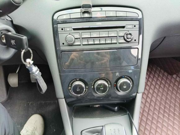 [南京·苏A] 二手标致标致4082013款 2.0L 手动舒适版