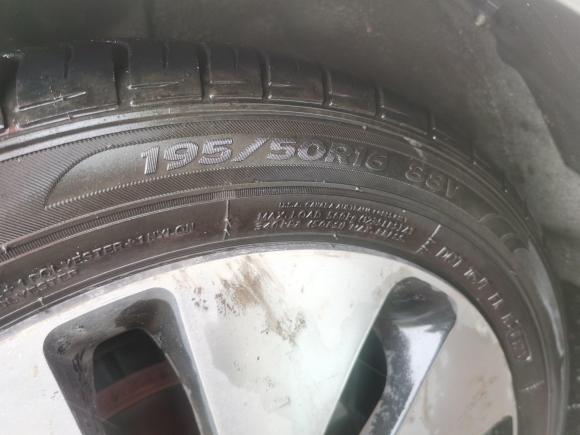 [湖州·浙E] 二手起亚起亚K22012款 两厢 1.6L AT Premium纪念版