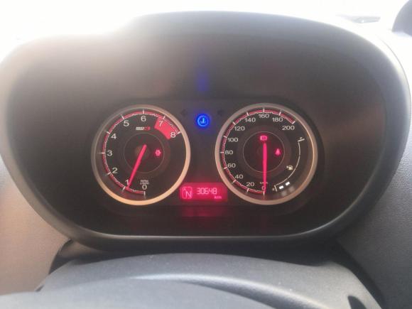 [深圳·粤L] 二手名爵MG 3SW2015款 1.5L AMT精英型