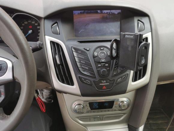 [上海·鄂Q] 二手福特福克斯2012款 两厢 1.6L 手动风尚型