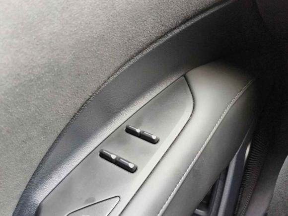 [深圳·粤B] 二手极越极越012024款 Max 性能版