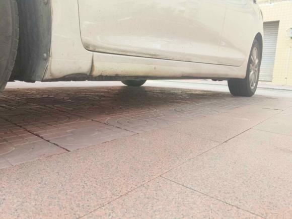 [佛山·赣G] 二手现代朗动2015款 1.6L 手动领先型