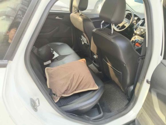 [武汉·鄂A] 二手福特福克斯2017款 三厢 1.6L 自动风尚型智行版