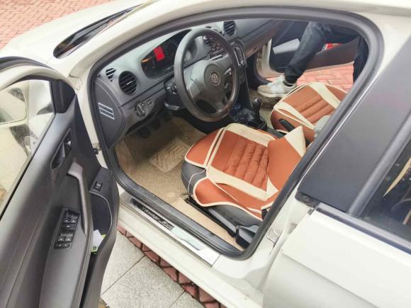 [杭州·浙A] 二手大众捷达2015款 质惠版 1.6L 手动时尚型