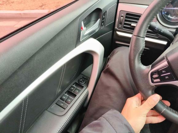 [湖州·赣G] 二手吉利汽车帝豪2017款 三厢百万款 1.5L CVT向上互联版