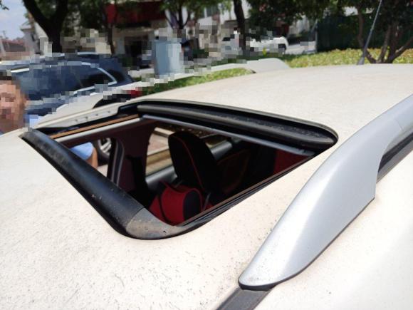 [无锡·苏B] 二手名爵名爵3SW2015款 1.5L AMT精英型