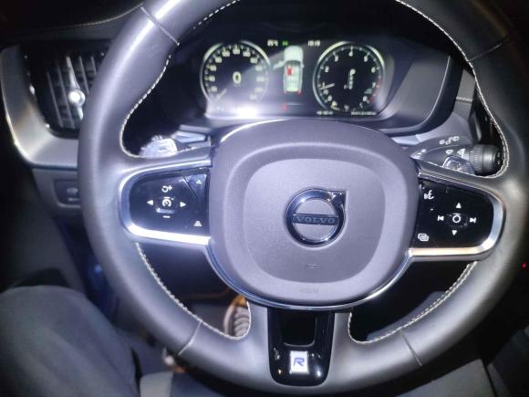 [深圳·粤B] 二手沃尔沃沃尔沃XC602020款 T5 四驱智远运动版