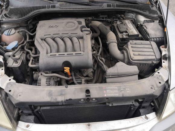 [青岛·鲁B] 二手斯柯达明锐2013款 2.0L 自动逸杰版