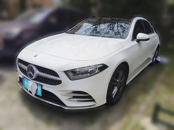 [苏州·苏U] 二手奔驰奔驰A级2022款 改款 A 180 L 运动轿车