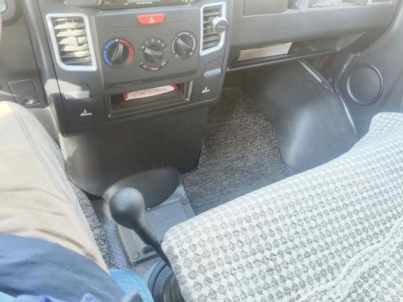 [青岛·鲁B] 二手依维柯依维柯得意2017款 2.5T A40客车7座47Z5