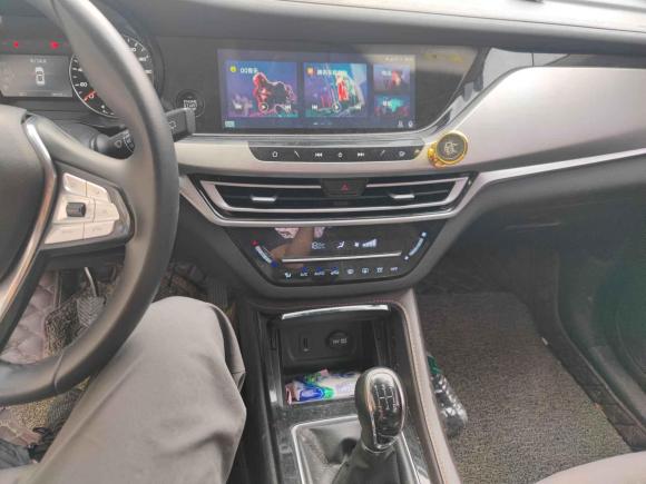 [义乌·浙G] 二手长安长安CS35PLUS2019款 1.6L 手动酷联版